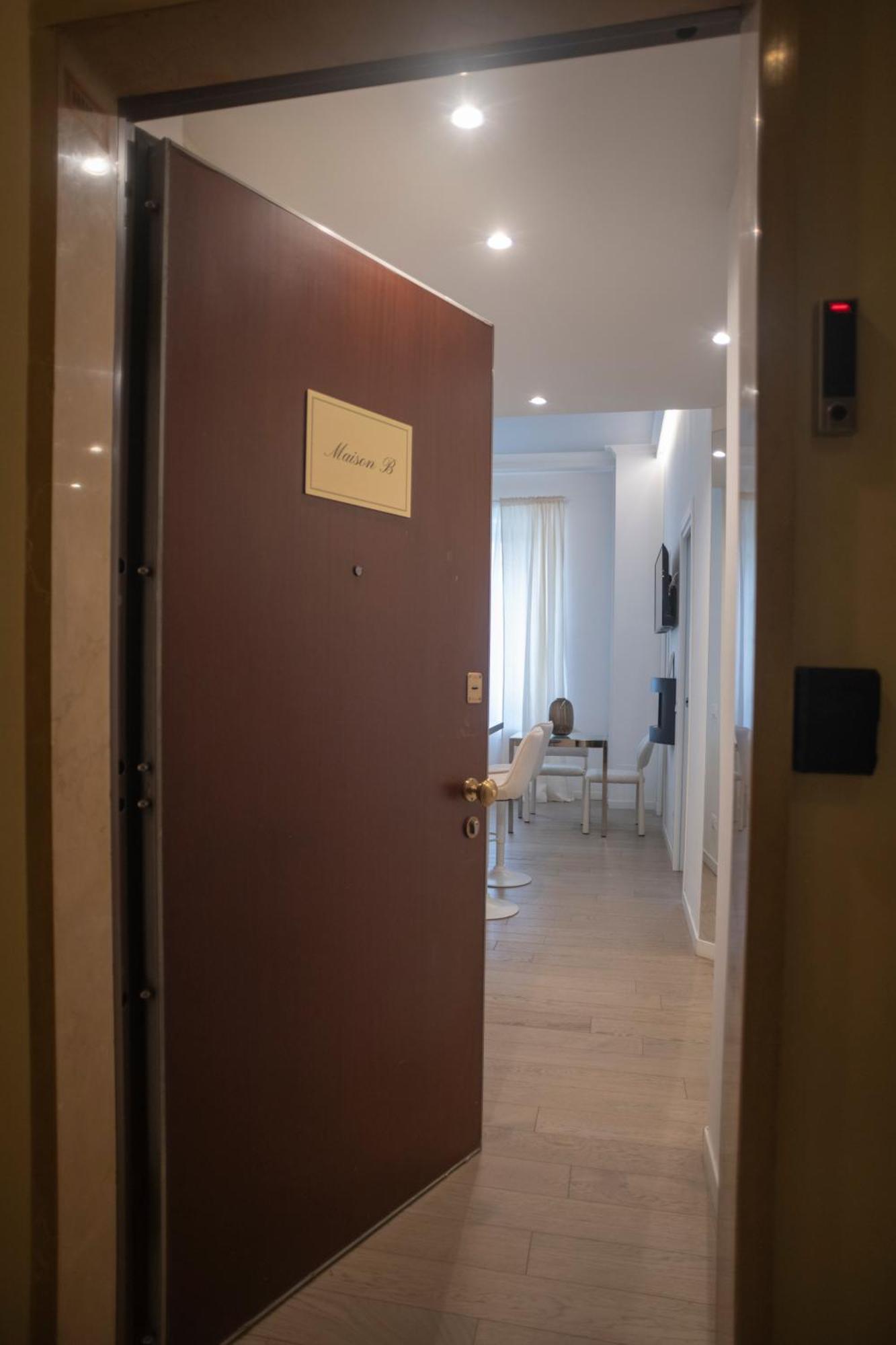 Maison B Милано Екстериор снимка